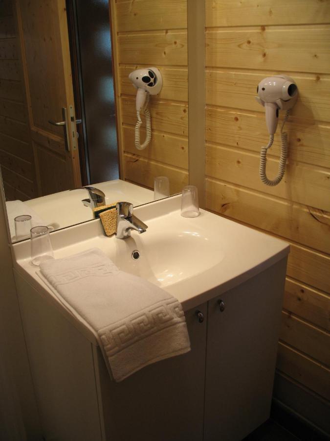 Les Loges Du Jura 4 Etoiles Apartment *